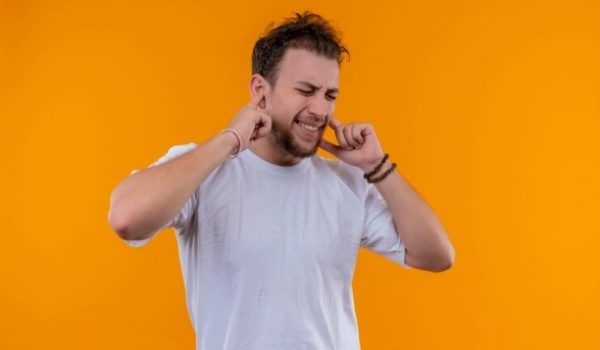 به حرف های بقیه توجه نکن! 1 به حرف های بقیه توجه نکن